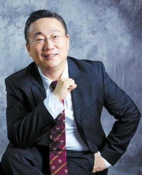 威馬創始人、董事長兼 CEO 沈暉。 圖 : 翻攝自快懂百科 威馬創始人、董事長兼 CEO 沈暉。 圖 : 翻攝自快懂百科