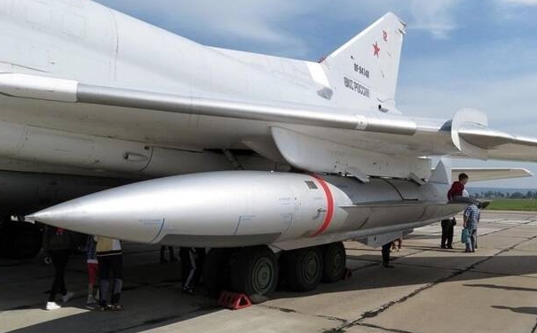 俄國老舊KH-22 反艦導彈。   圖 : 翻攝自俄國空軍官網