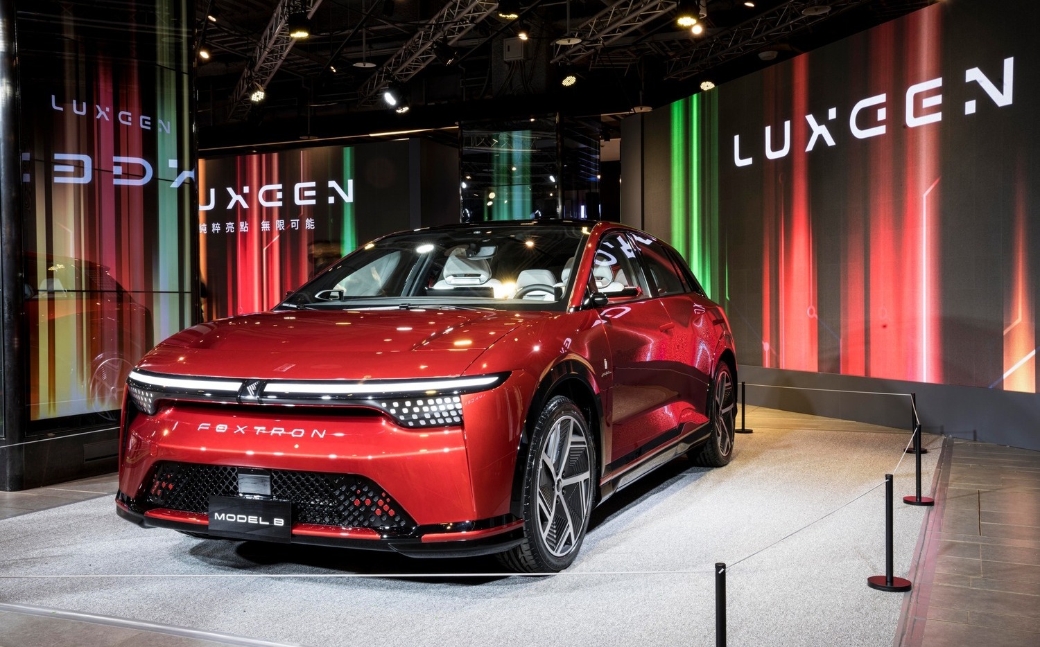 鴻海5款電動車搶代工市場！ 中媒：Model B？ 富士康在罵人？ | 中國| Newtalk新聞