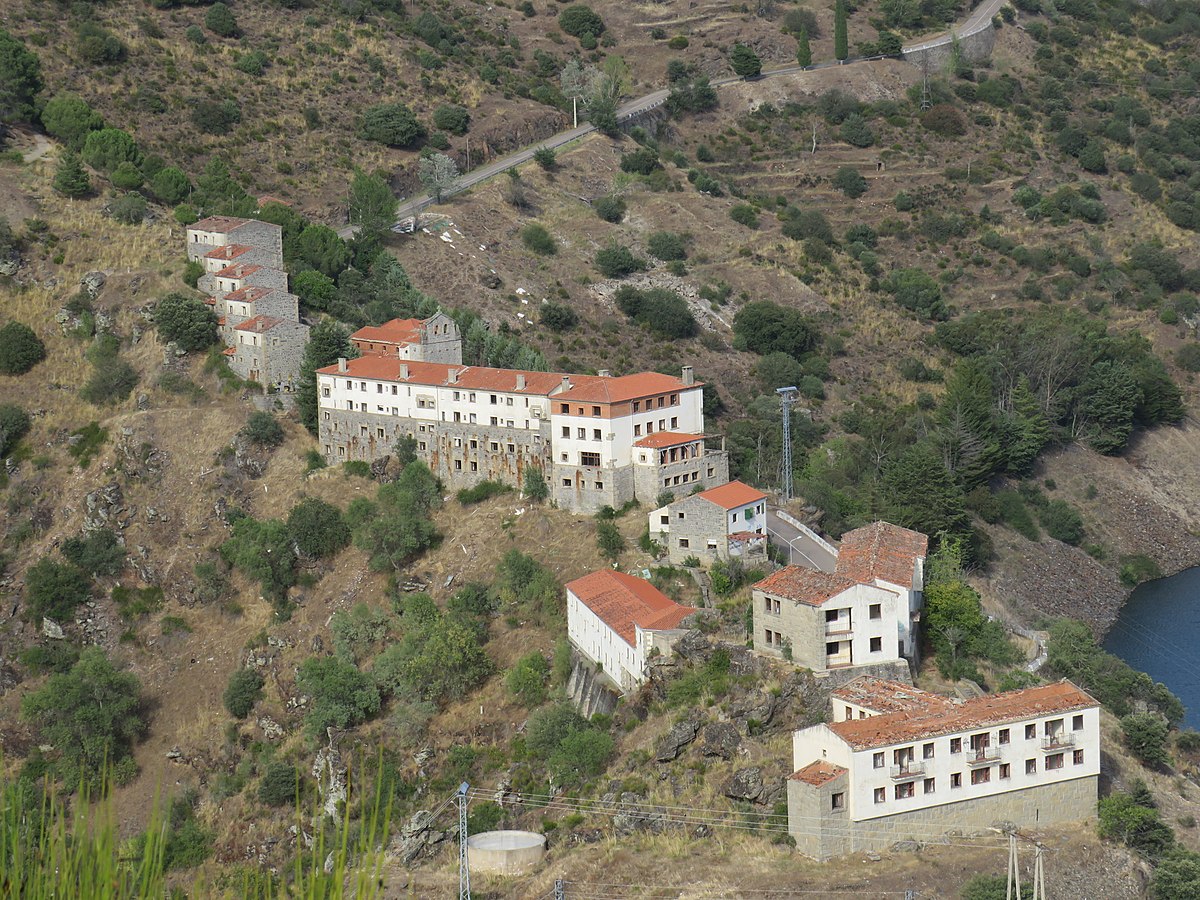 西班牙薩爾托‧德‧卡斯特羅村（Salto de Castro）近期以30萬歐元售出。   圖 : 翻攝自維基百科