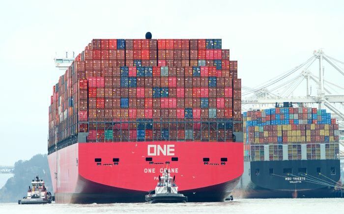 美訂單需求暴跌 40% 多班次貨船停航 中國工廠被迫提前放春假 | 國際
