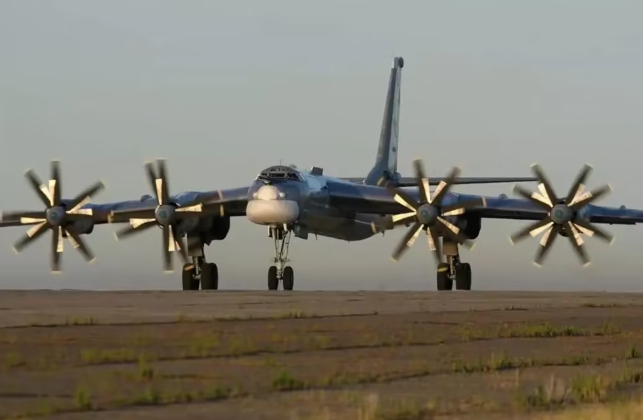 俄軍圖-95 Tu-95 轟炸機。 圖 : 翻攝自軍事防務