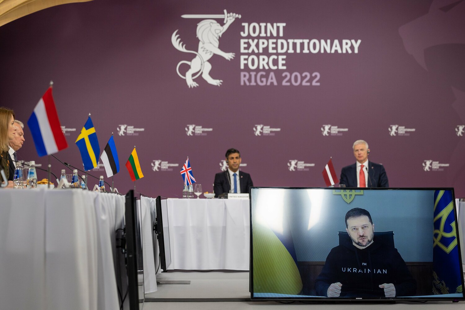 烏克蘭總統澤連斯基（Volodymyr Zelensky）以視訊方式出席「遠征軍聯合部隊」（JEF）峰會。   圖：翻攝自Joint Expeditionary Force推特