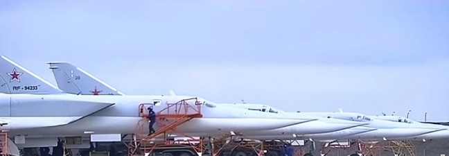 俄軍Tu-22 ( 圖-22 ) 轟炸戰鬥機。 圖 : 翻攝自14號觀察室 俄軍Tu-22 ( 圖-22 ) 轟炸戰鬥機。 圖 : 翻攝自14號觀察室