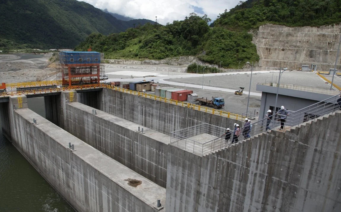一帶一路爛工程！美媒曝厄瓜多水壩現數千條裂縫 隨時可能坍塌