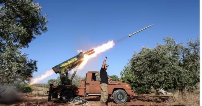 土耳其對敘利亞的庫德族哨所發動導彈攻擊。 圖 : 翻攝自第一軍情