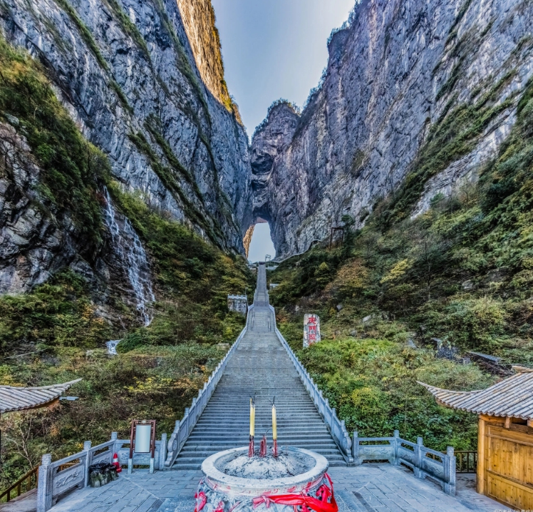  湖南省張家界天門山的天梯。 圖 : 翻攝自百杜百科 