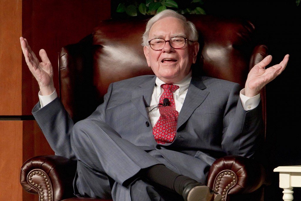 ▲巴菲特（Warren Buffett）在公司年度致股東信中，警告美國政府應謹慎理財，避免財政惡化，並呼籲關注社會弱勢。圖：翻攝自 PORTEĞ X 帳號