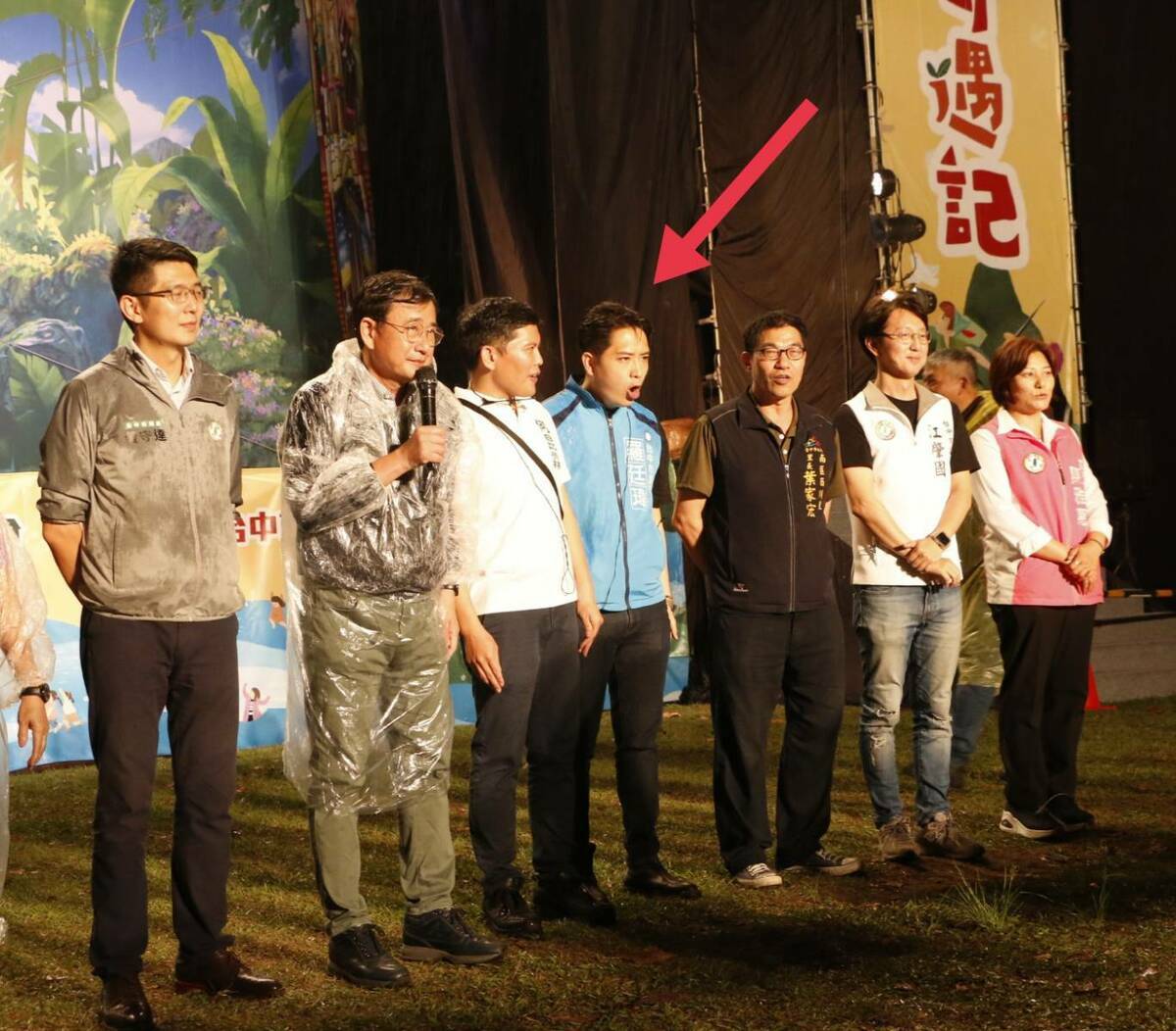 Luo Tingwei actively participated in the primary elections of the green camp, and was referred to by Huang Shouda as 