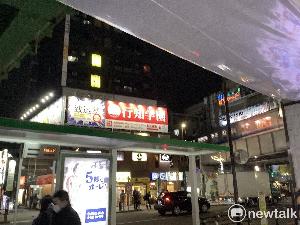 近年變成中國城的高田馬場也有中國人開的與台灣無關的台灣料理店。 圖：劉黎兒攝