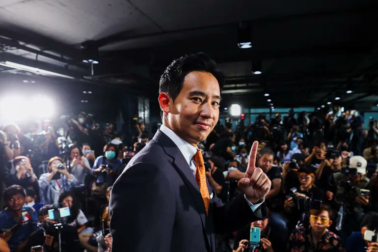 泰國遠進黨黨魁皮塔因政見顛覆泰國傳統，挑戰敏感議題，獲得大量年輕選票。 圖：翻攝自@PacheduZW Twitter