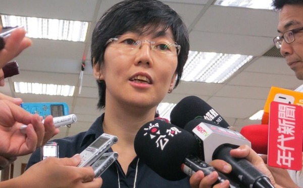 （影）台大研究生香港哀悼六四遭捕 同學急開記者會呼籲校方協助