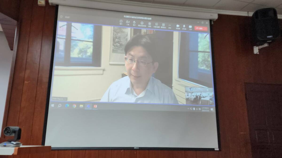 美國史丹佛大學胡佛研究所林孝庭教授，特別跨洋以視訊談話方式發表論文，他說李登輝曾祕密接觸北韓、俄羅斯 分散軍購降低對美依賴。 圖：國史館提供