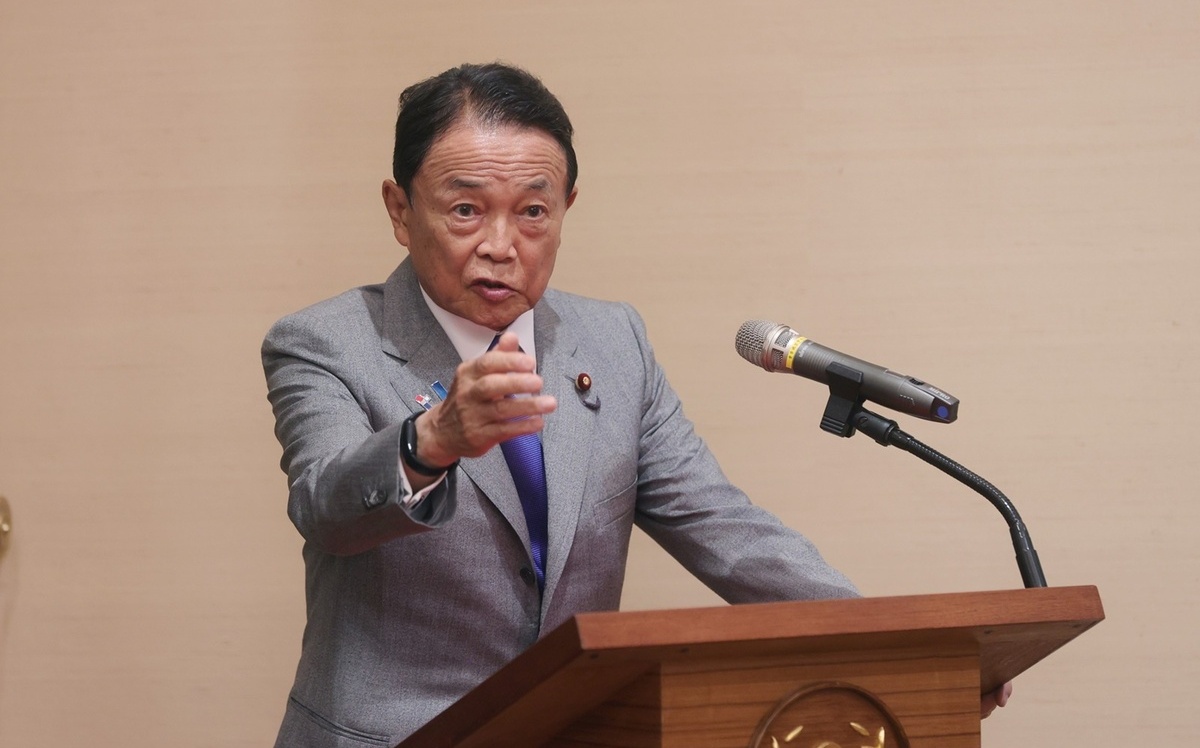 石破茂「麻」煩大了　自民黨最高顧問麻生太郎表態籲提早總裁改選