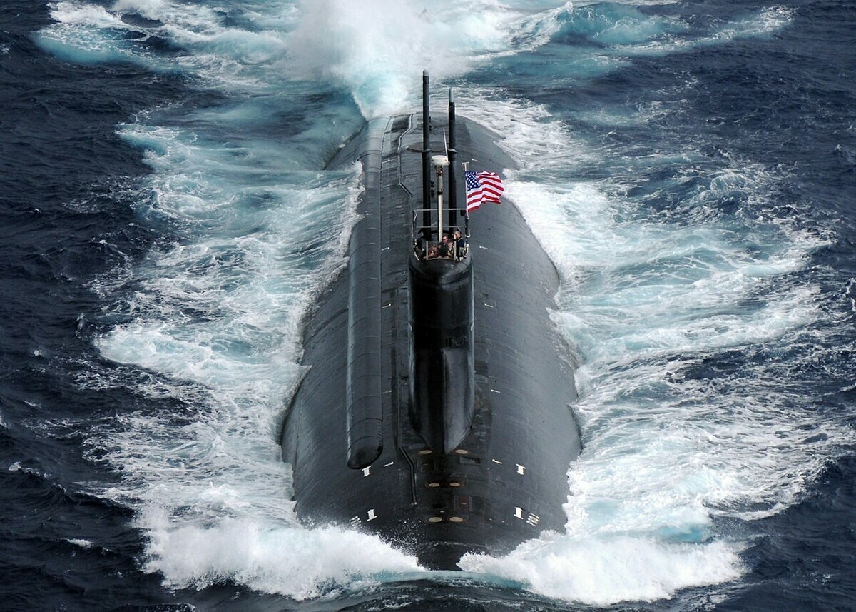  被譽為「當代噪音最小」的美國「海狼級」(Seawolf class)核動力攻擊潛艦。圖為尚未發生海底撞山事件的「康乃狄克號(USS Connecticut SSN-22)」 圖：翻攝U.S. Navy(資料照片) 