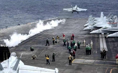 (影) 願開放3千億桶原油? 屈服美軍武力 馬杜洛高唱:和平、和平、和平