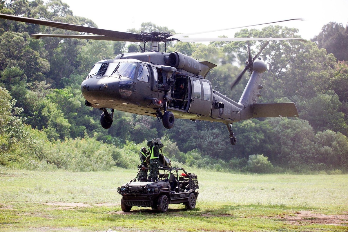 UH-60M黑鷹直升機 ( 示意圖 )。 圖：慶籌會/提供 