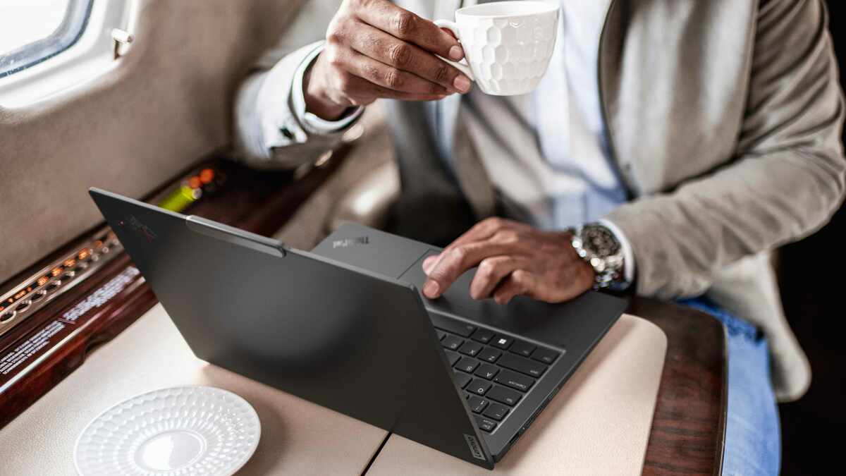  Lenovo推出搭載Intel Core Ultra處理器的全新Think系列筆電，為未來商務挑戰做好充分準備 圖：Lenovo/提供 