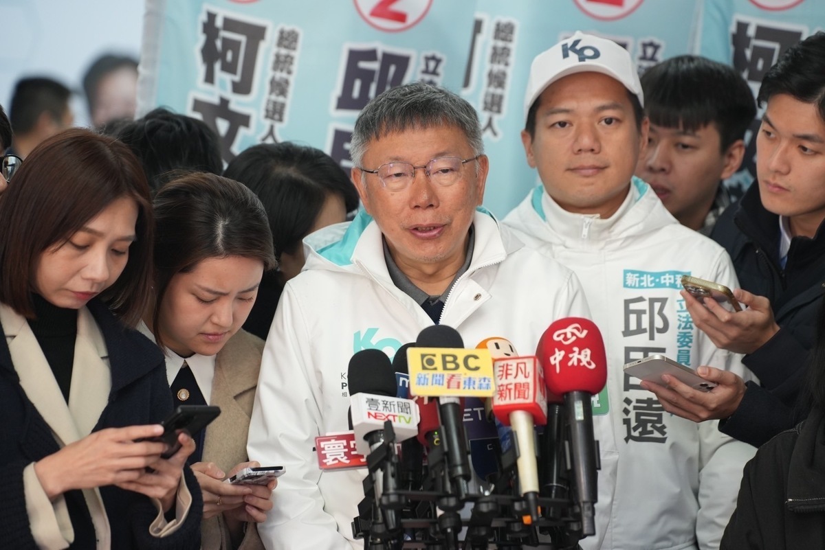 柯文哲去年6月坦承，選舉期間提出的社會住宅政策跳票。圖：民眾黨提供。