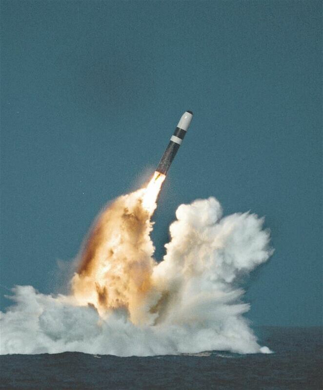  美國現役可攜帶核彈頭的海基核武--三叉戟彈道飛彈。 圖：翻攝US NAVY(資料照片) 