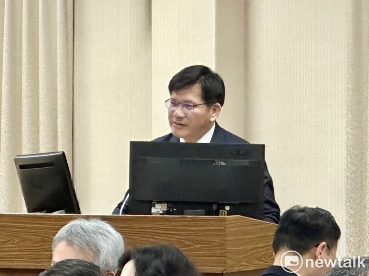  林佳龍日前首度以外交部長身分赴立院備詢，身段柔軟、應答獲得肯定。 圖：黃宣尹攝 