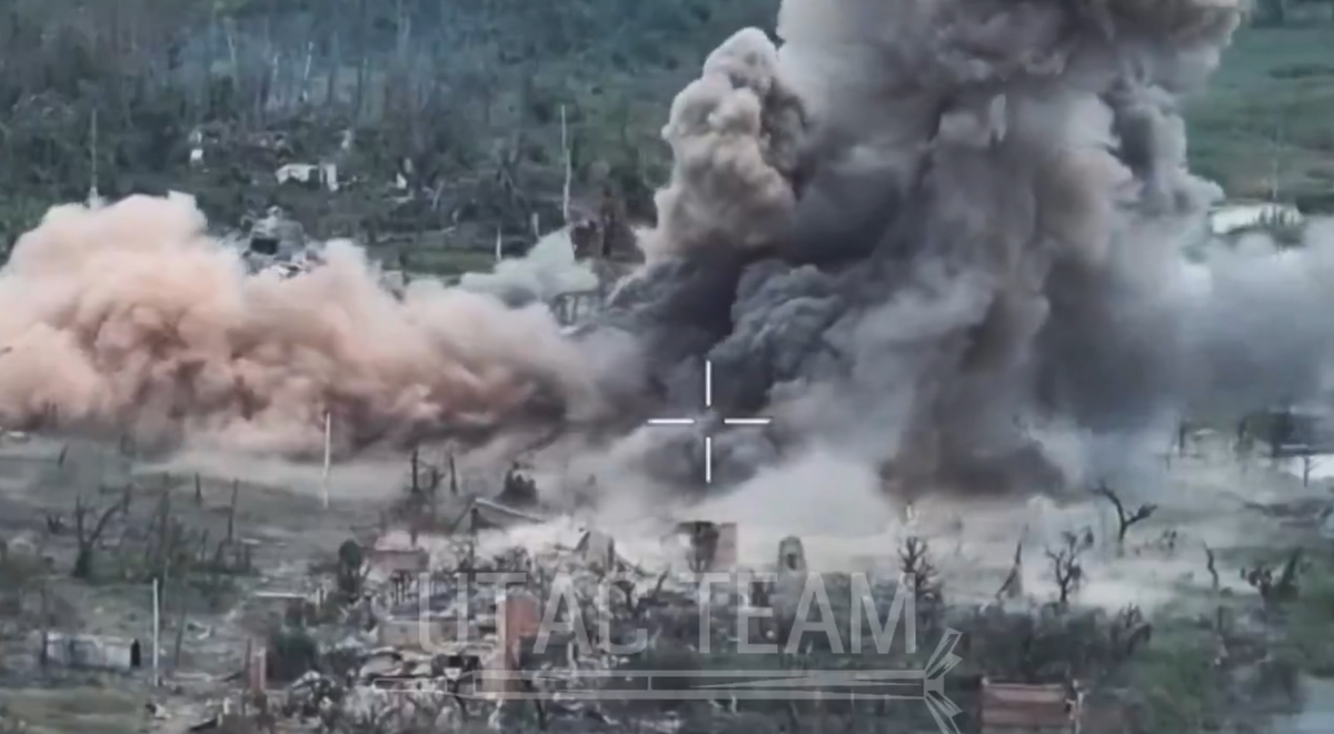 烏軍戰機使用高精度 AASM-250 HAMMER 航空炸彈,襲擊頓涅茨克帕拉斯科維夫卡地區的俄羅斯部署地點 。 圖:翻攝自 rainbow7852 X(前推特)帳號 烏軍戰機使用高精度 AASM-250 HAMMER 航空炸彈,襲擊頓涅茨克帕拉斯科維夫卡地區的俄羅斯部署地點 。 圖:翻攝自 rainbow7852 X(前推特)帳號