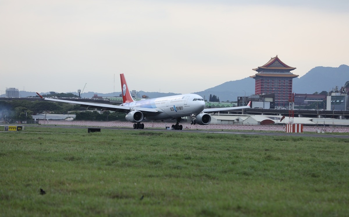 松山機場國際線突跳電「全黑、電扶停擺」 民航局:連結饋線跳脫