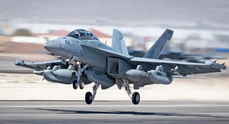 美國海軍 EA-18G 咆哮者電子戰飛機。(示意圖) 圖:翻攝自騰訊網 