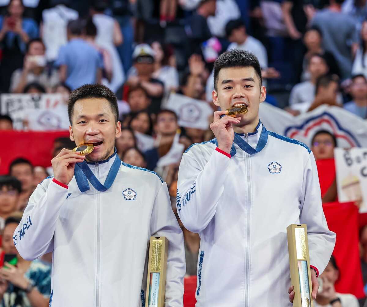  台灣羽球男雙組合李洋、王齊麟連續兩屆奧運勇奪男子雙打金牌。 圖：翻攝自王齊麟 臉書專頁 