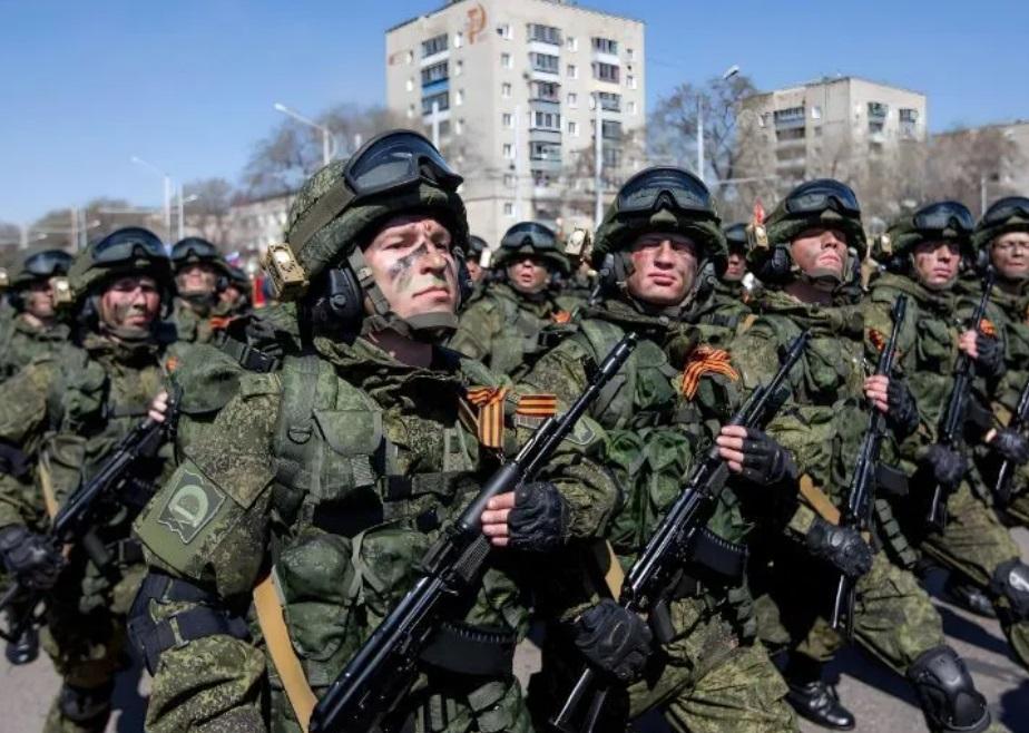  俄軍在世界範圍內大規模招募僱傭兵進入烏克蘭作戰。 圖：翻攝自矚望雲霄 