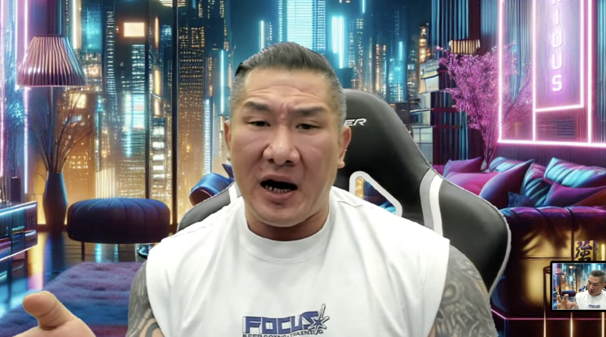  對於王義川嗆聲，館長也在直播中回嗆：「你以為我不想辦快一點？拎北很想要現在馬上過去（中國）！」 圖：翻攝自館長惡名昭彰 YT 