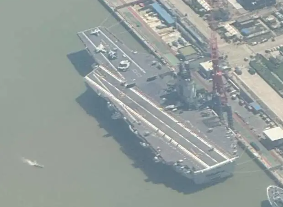  中國首艘電磁彈射型航母福建艦最近展開第 4 次海試。 圖：翻攝自海事先鋒 