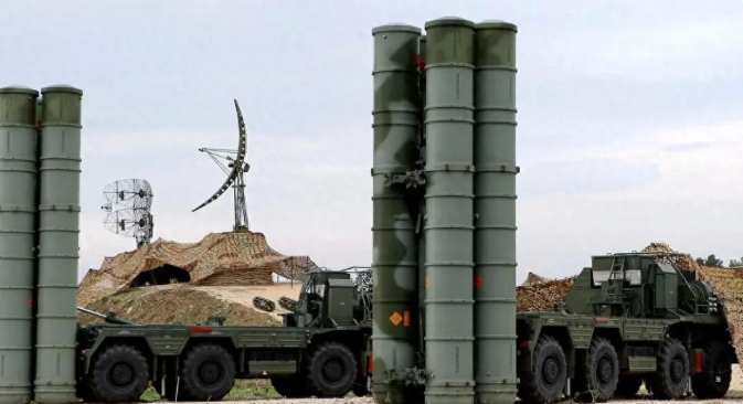 俄軍的S-400防空導彈系統。 圖 : 翻攝自肖寧聊兵器 
