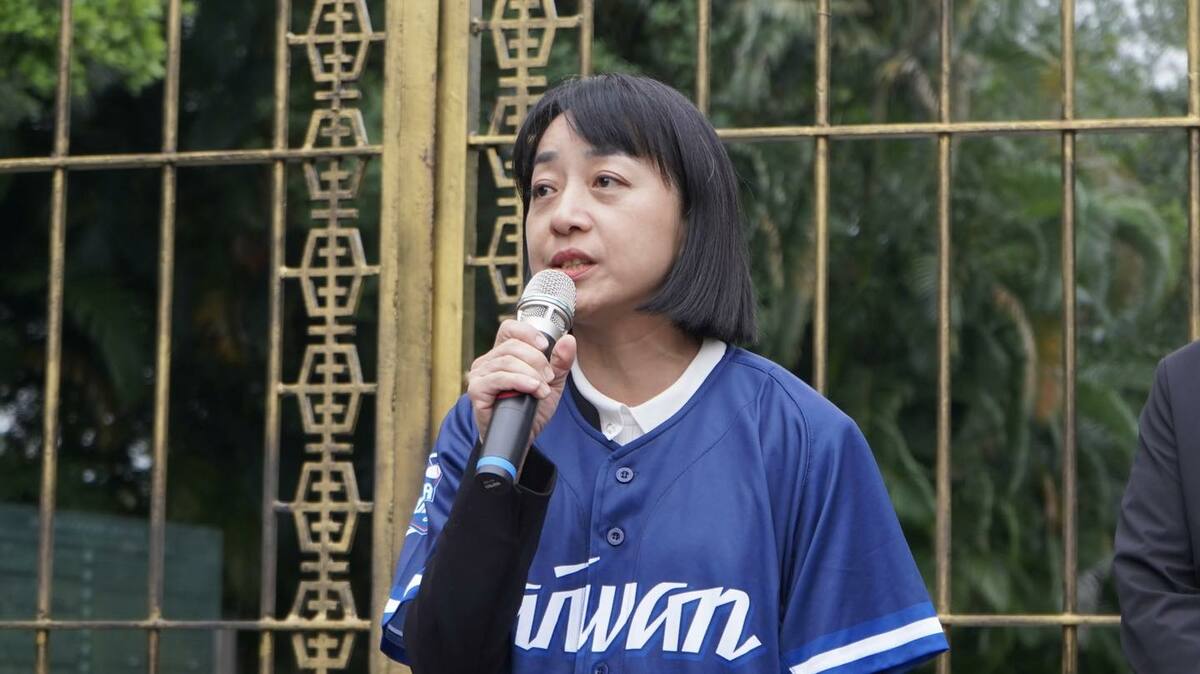 時代力量黨主席王婉諭喊話，應立即廢止《壯世代政策與產業發展促進法》。   圖：翻攝自王婉諭臉書（資料照）