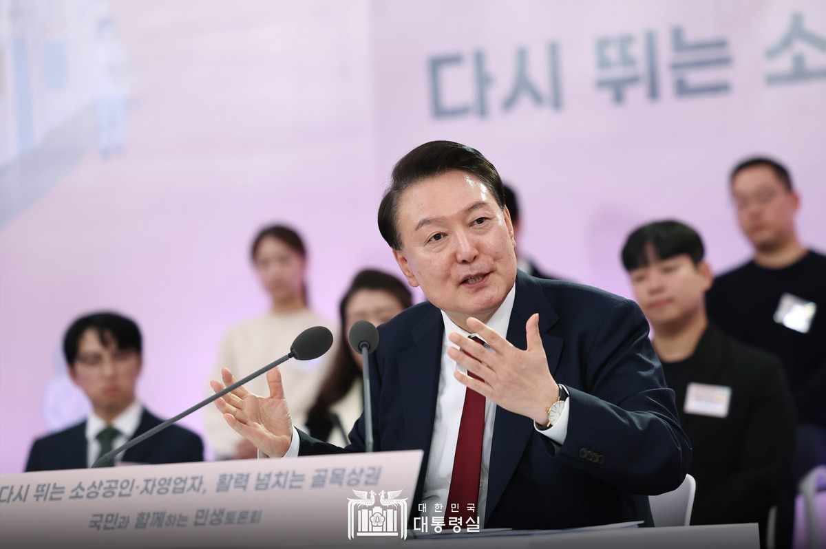 尹錫悅自被捕後便以身體不適為由，拒絕接受獨檢組訊問。圖：取自大韓民國總統府（資料照片） 