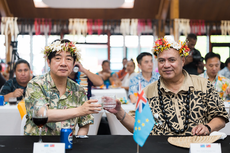  賴清德總統「繁榮南島 智慧永續」之旅時，於吐瓦魯出席總理戴斐立（Feleti Penitala Teo）的國宴。 圖：總統府/提供 
