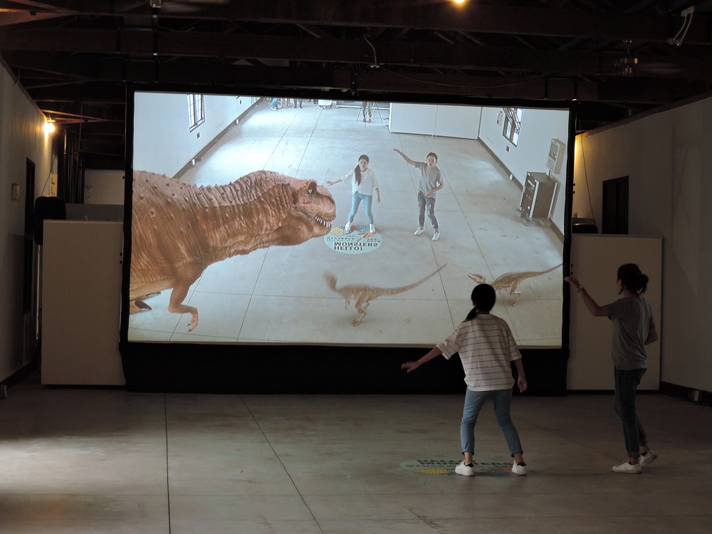 AR擴增實境互動藝術展延伸到淡水，民眾可以體驗科技與古蹟的結合。   圖：新北市立淡水古蹟博物館提供