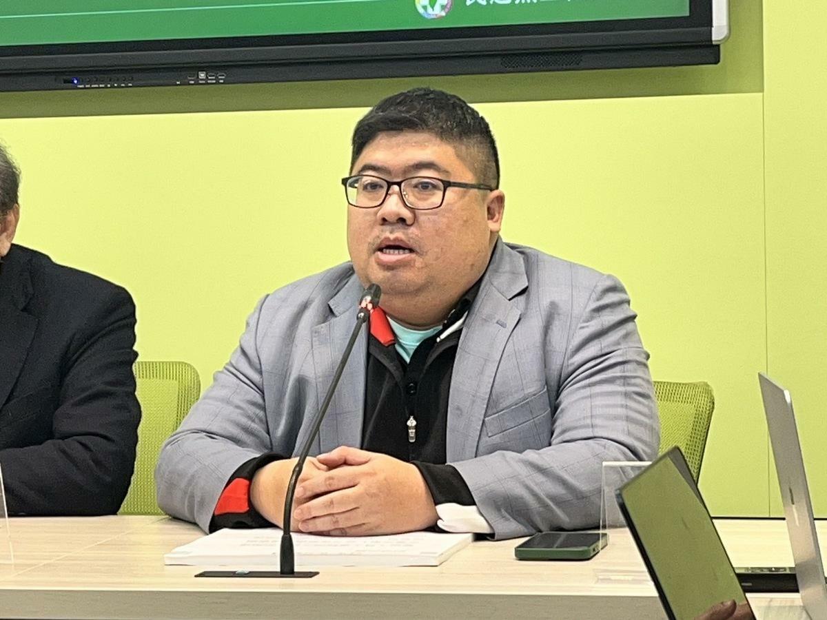 蔡易餘表示，這次選戰並非他一個人的戰役，而是整個民進黨團隊的聯合作戰。 圖：金大鈞 / 攝（資料照） 