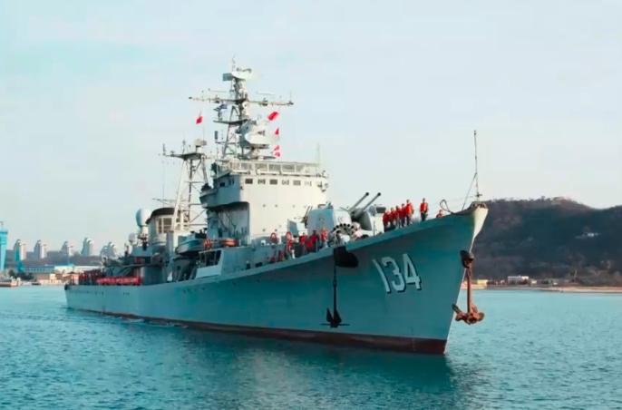  遵義艦，是中國人民解放軍海軍現役的第四代055型飛彈驅逐艦。 圖：翻攝自騰訊視頻 