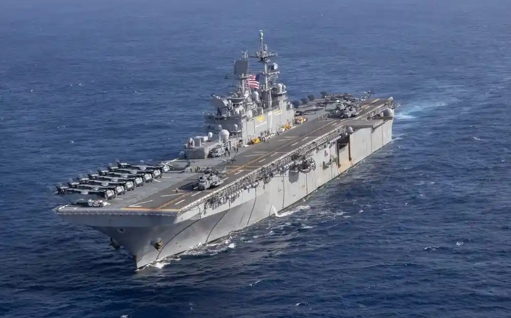 美軍再從亞洲調兵 兩棲攻擊艦「的黎波里號」馳援中東戰事