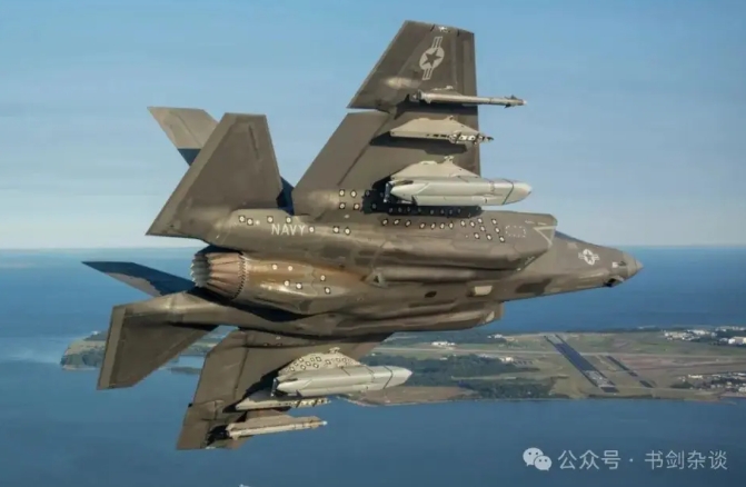  每架 F-35 戰機需要約 50 磅的釤磁鐵，主要由洛克希德馬丁公司負責購買和組裝。 圖 : 翻攝自微信公眾號/書劍雜談 