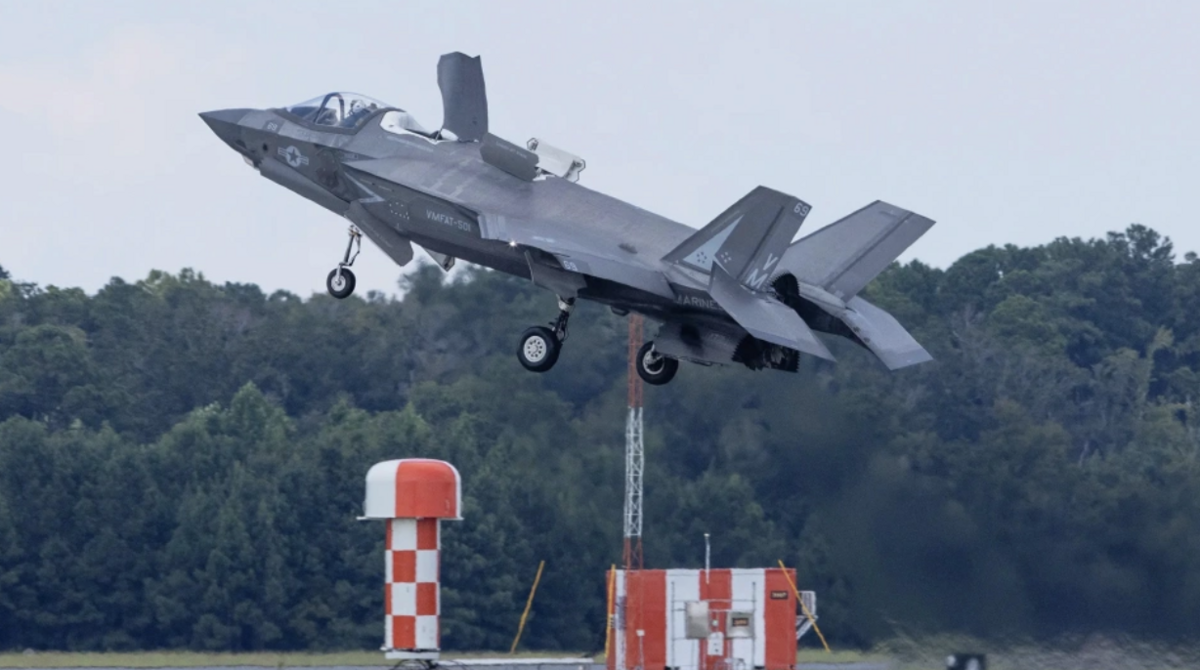  F-35B 垂直起降戰機。(示意圖) 圖：翻攝自觀察者網 