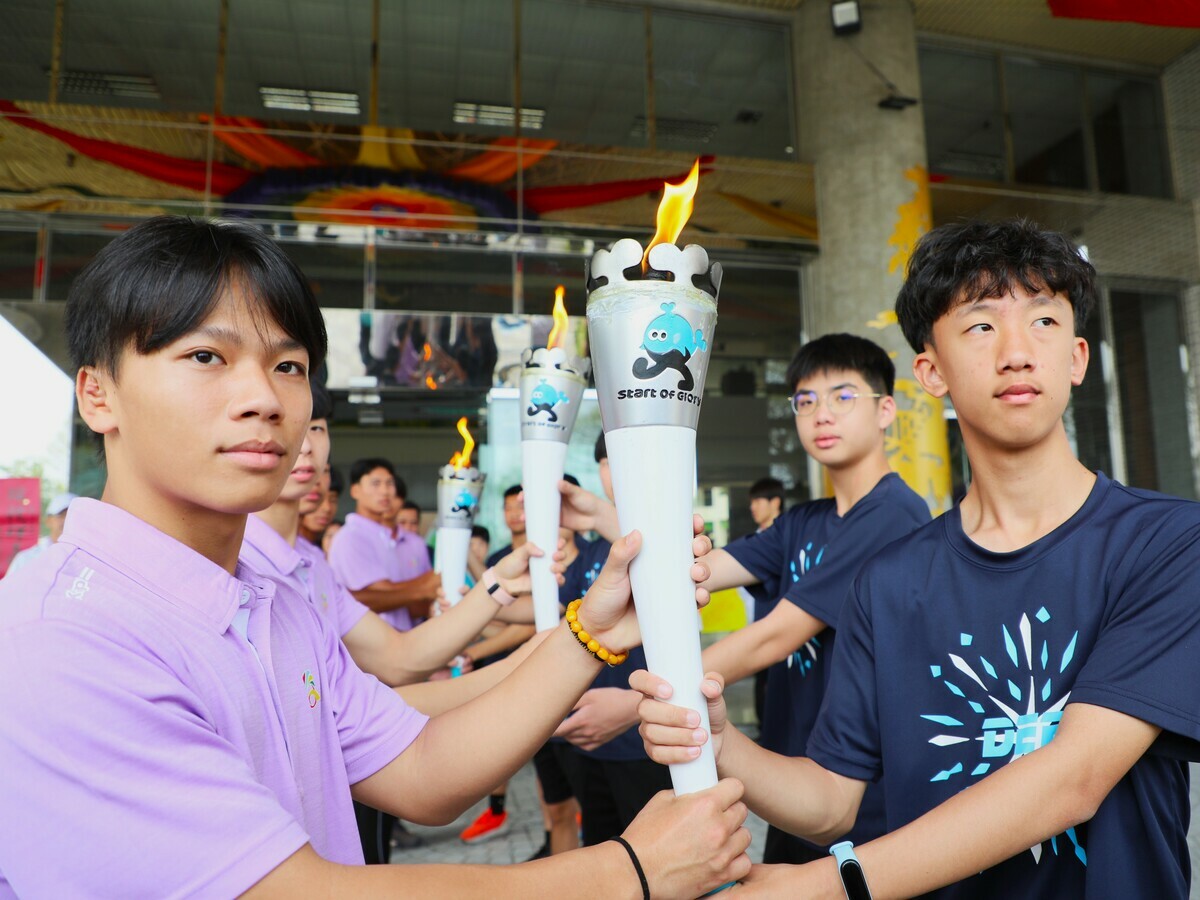 嘉義縣參加114年全國中等學校運動會授旗儀式及聖火傳遞    圖：嘉義縣府提供