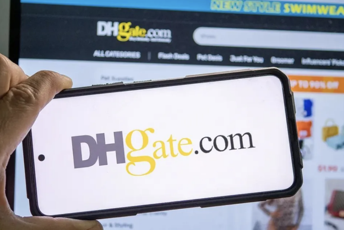 DHgate 的中文名叫敦煌網，是美國最大的中國跨境 B2B 電商平台 圖：翻攝自吳曉波頻道 