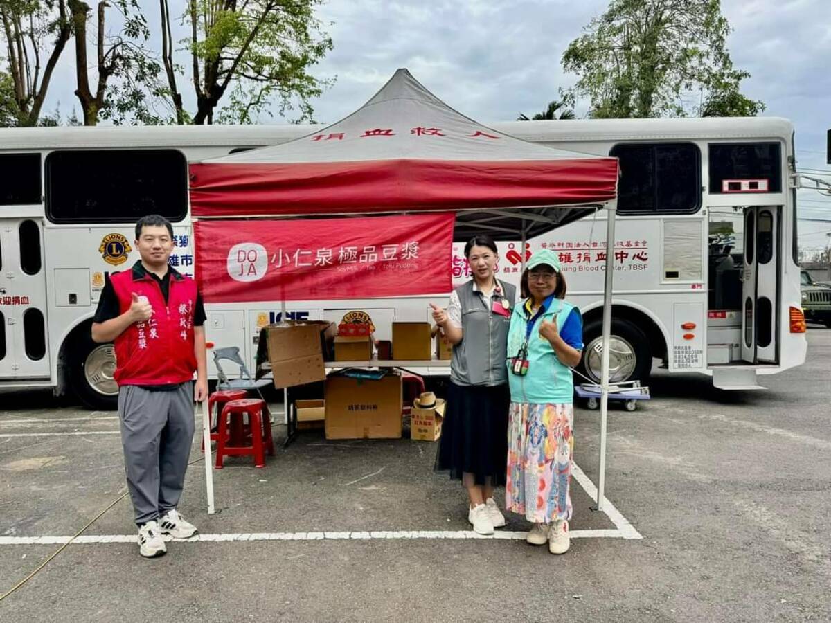 小仁泉豆漿積極參與公益，長期舉辦捐血公益活動。   圖：小仁泉豆漿/提供