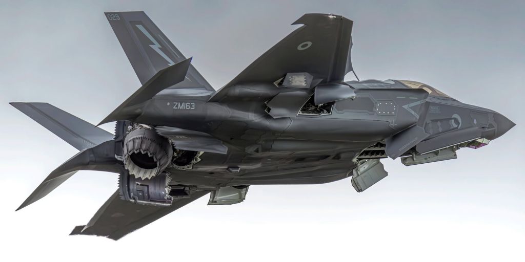  泰克萊特指出，F-35 Block 4升級已納入部分 NGAD 技術，包括新型雷達、紅外線感測器、材料與隱身技術。 圖：翻攝自 X 