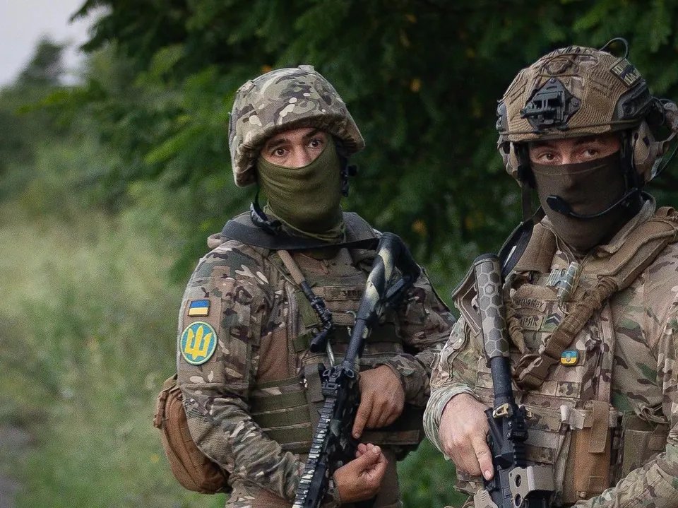 隨著戰事升溫，烏軍每日傷亡人數已重新回升至逾 1,100 人。 圖:翻攝自X帳號@NOELreports