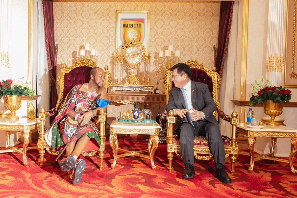 林佳龍會晤史瓦帝尼王國國王恩史瓦帝三世。   圖：外交部提供