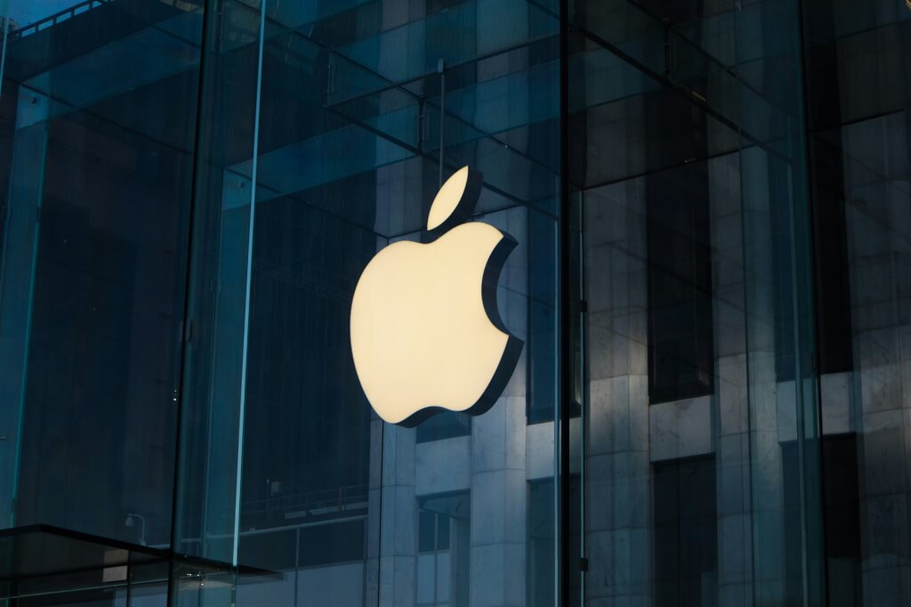 蘋果建議受影響用戶可先嘗試關閉並重新開啟 iMessage 功能。 圖：中央社提供 