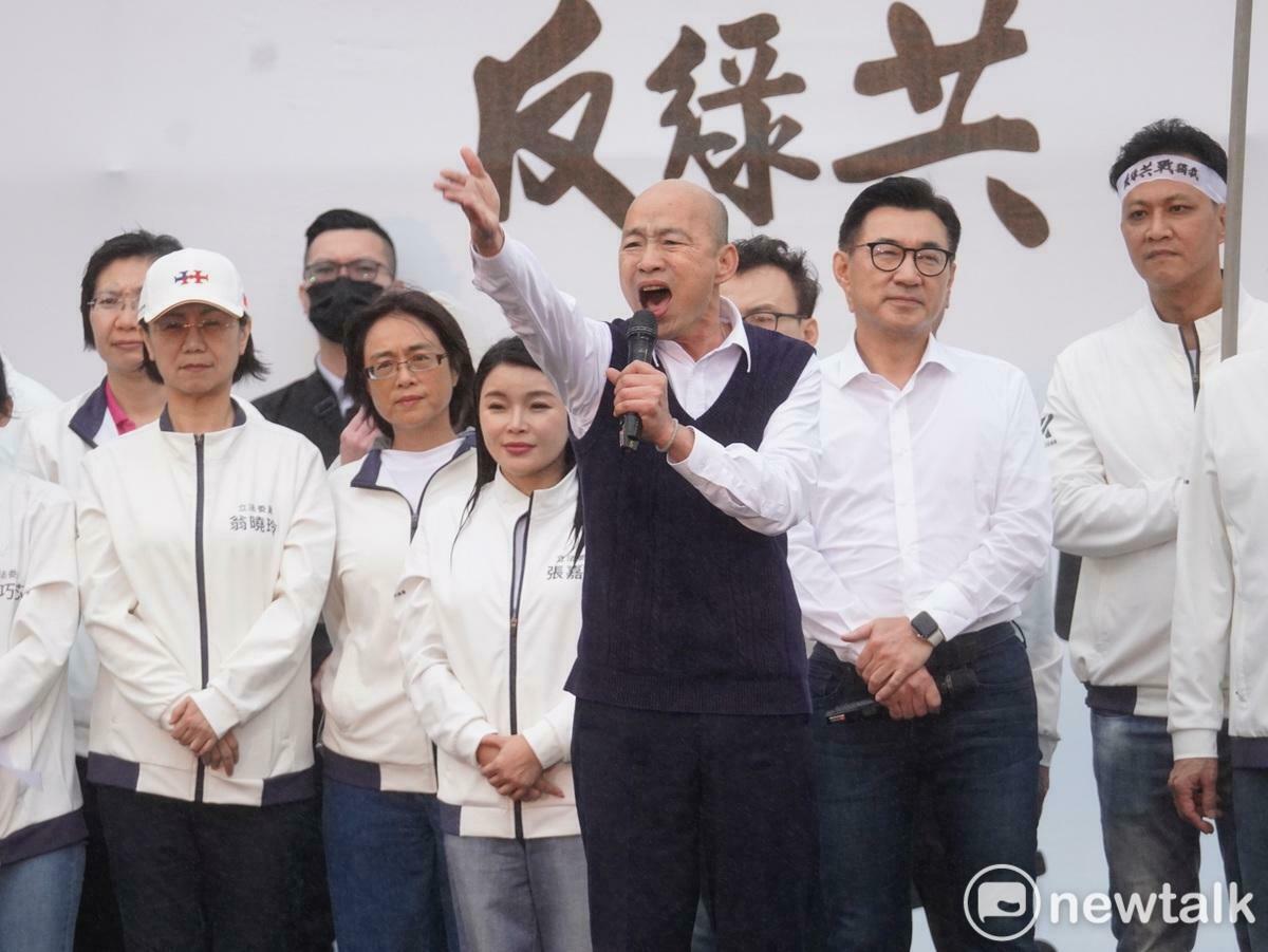 立法院長韓國瑜出席藍白426「反綠共、戰獨裁」活動。   圖：張良一 / 攝